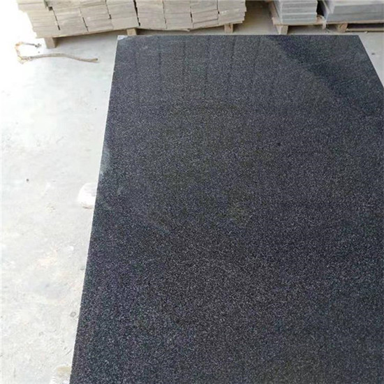 選擇室外芝麻灰石材，打造高品質(zhì)庭院環(huán)境(圖1)