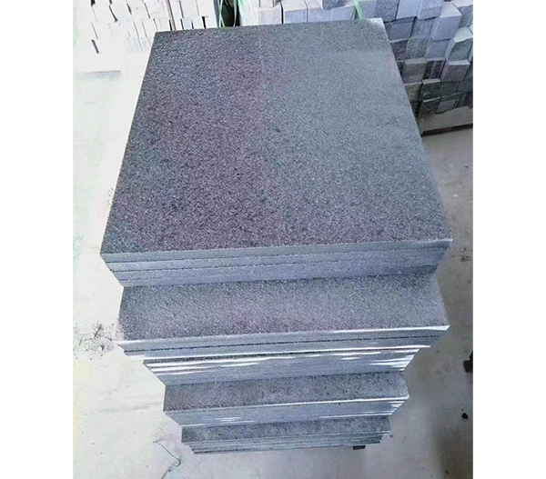 如何選購(gòu)優(yōu)質(zhì)室外芝麻灰石材，讓路沿石更加精美(圖4)