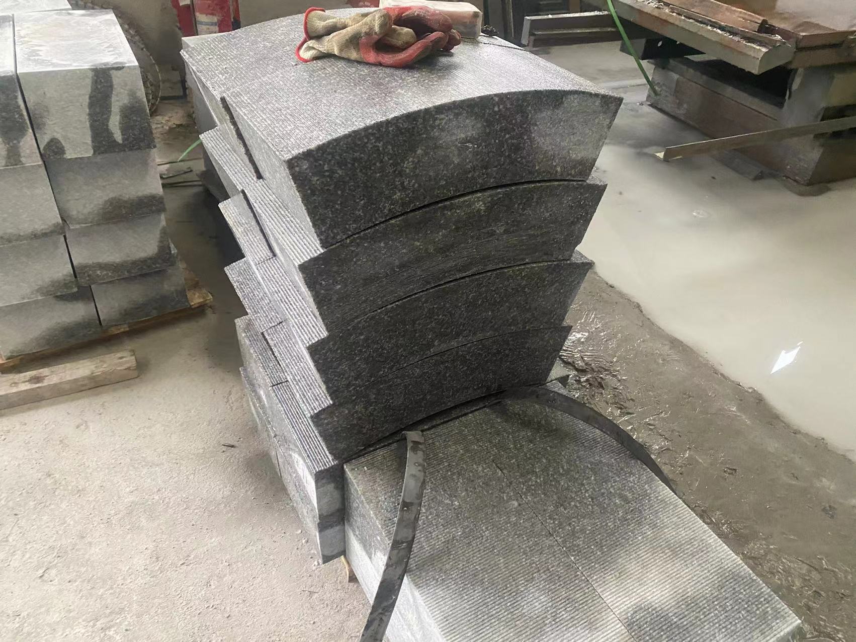 路沿石鋪裝多少錢(qián)一米(圖1)