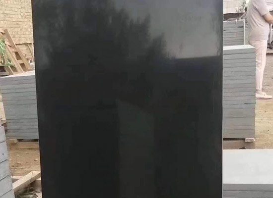 質(zhì)優(yōu)價(jià)格實(shí)惠，仿石材PC磚全方位呈現(xiàn)多面體結(jié)構(gòu)(圖2)