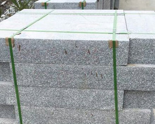 面對(duì)各種空間場(chǎng)景，仿石材生態(tài)地鋪石PC磚都能搞定(圖2)