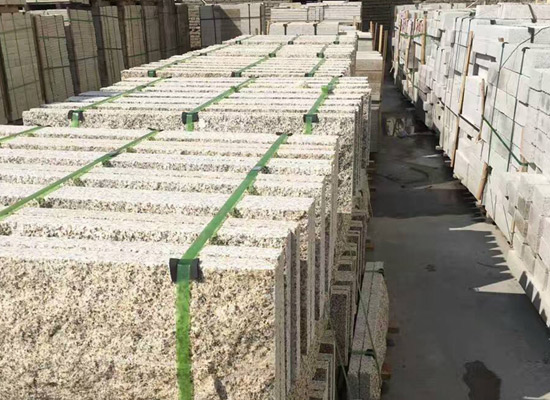 仿石材生態(tài)地鋪石PC磚——古老的審美代表(圖3) 仿石材生態(tài)地鋪石PC磚——古老的審美代表(圖3)