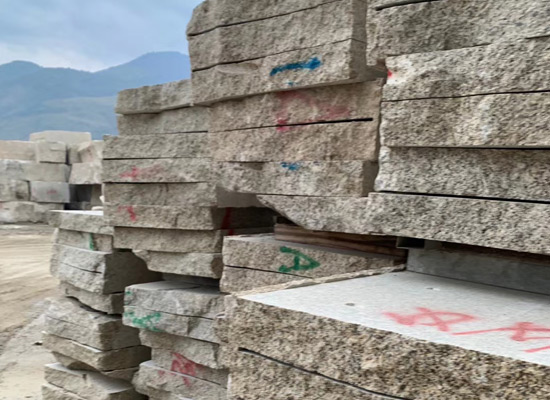 探尋山東汶上黃銹石之美，發(fā)現(xiàn)自然與人文的完美結(jié)合(圖1)