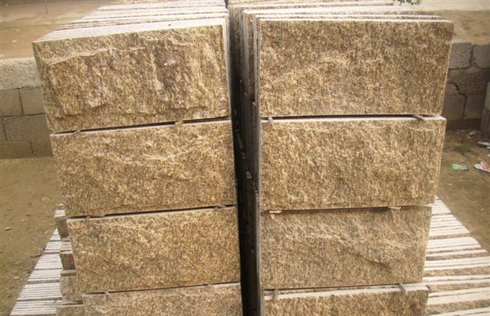 黃銹石外墻干掛:經(jīng)久耐用的裝飾材料為建筑增值(圖2) 黃銹石外墻干掛:經(jīng)久耐用的裝飾材料為建筑增值(圖2)