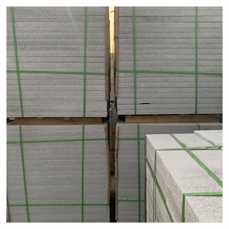 感受芝麻灰地鋪石材的質(zhì)感與品質(zhì)，享受高品位生活(圖2)