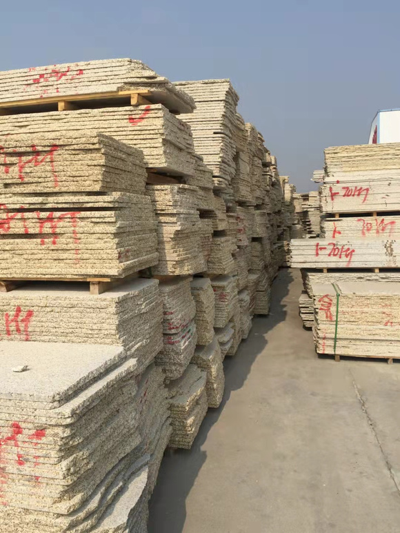 黃金麻石材的多樣應(yīng)用：美化住宅、商業(yè)空間必備之選(圖2)