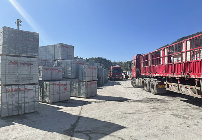 外墻干掛花崗巖多少錢一平方(圖3) 外墻干掛花崗巖多少錢一平方(圖3)