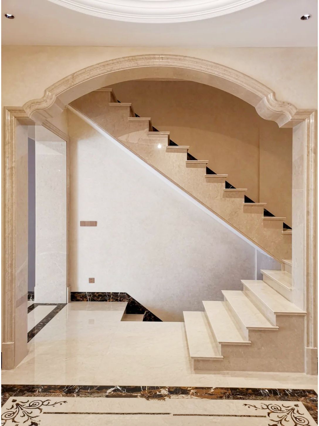 石材樓梯踏步加工全攻略，讓您邁出穩(wěn)健的人生第一步(圖2)