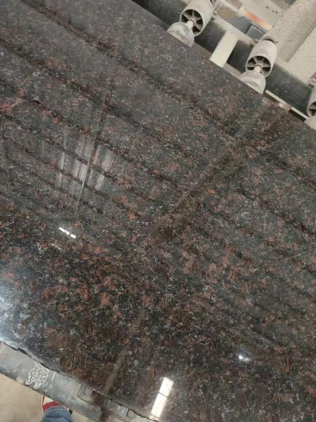 英國棕石材：黑棕與紅棕石材加工價(jià)格差異的原因分析(圖7)