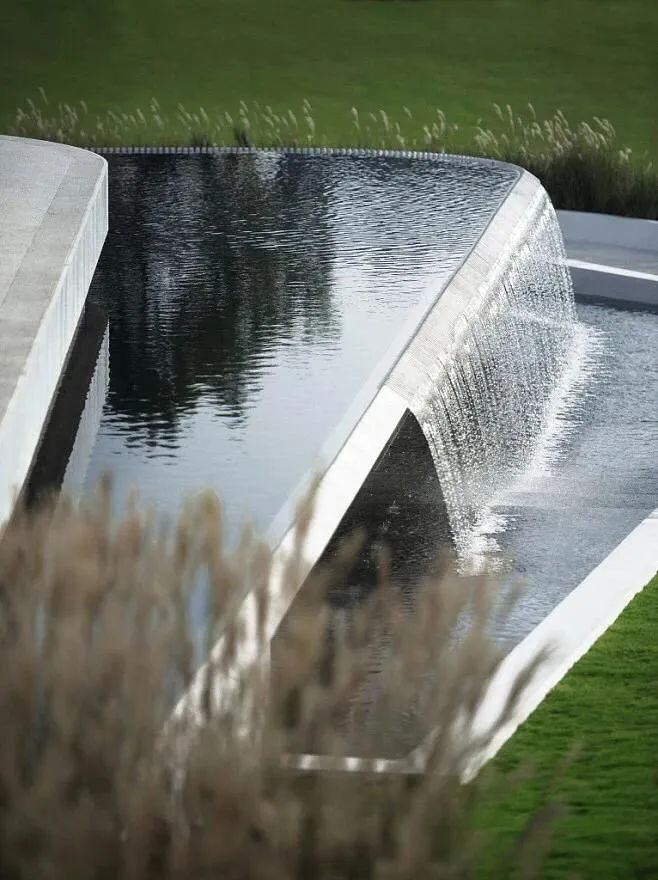 水景石材設(shè)計(jì)新潮流：黑色石材的魅力與獨(dú)特加工工藝(圖22)