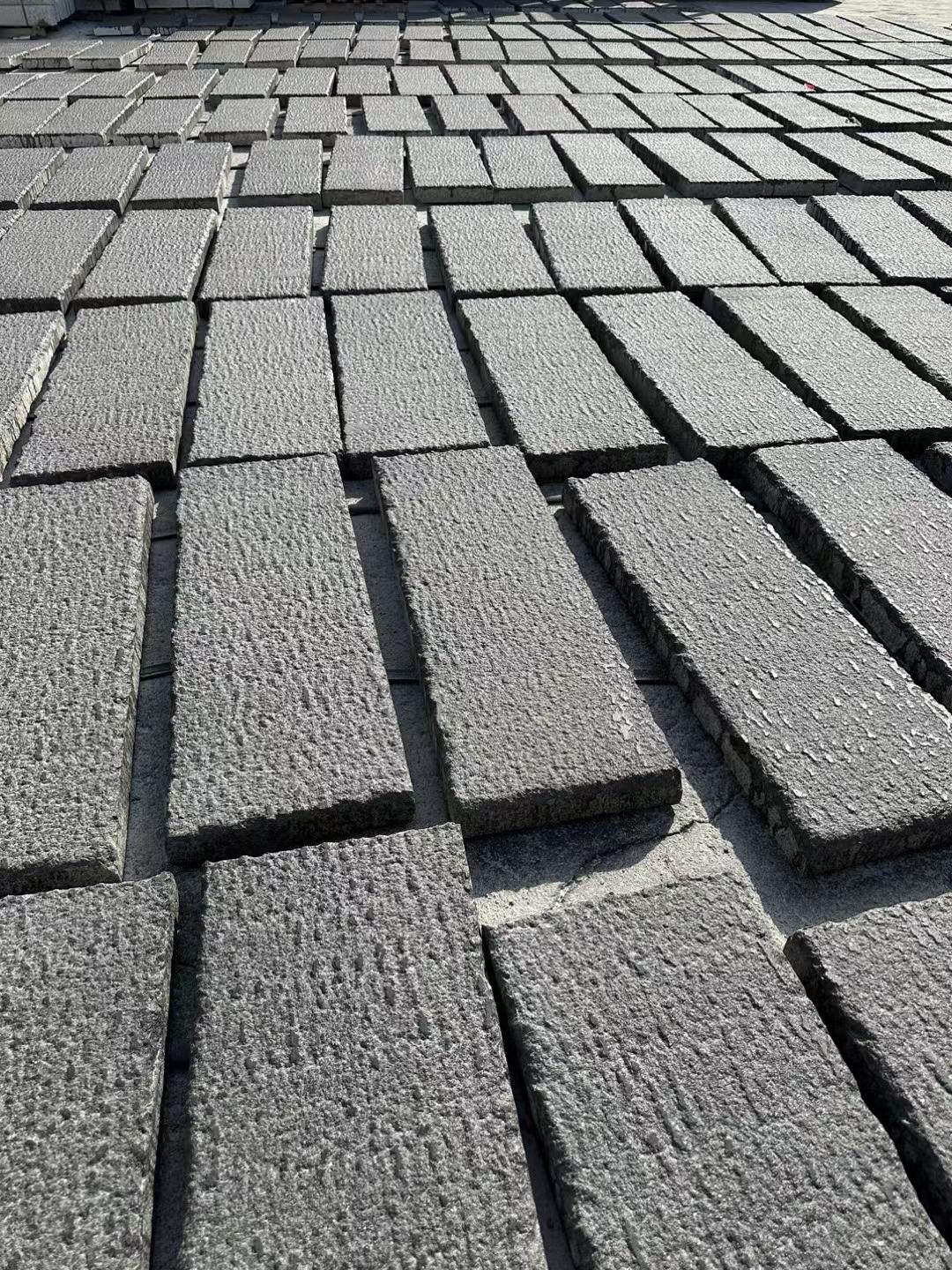 老石板廠家供應(yīng)仿古石材每平方米價(jià)格具體多少(圖7) 老石板廠家供應(yīng)仿古石材每平方米價(jià)格具體多少(圖7)