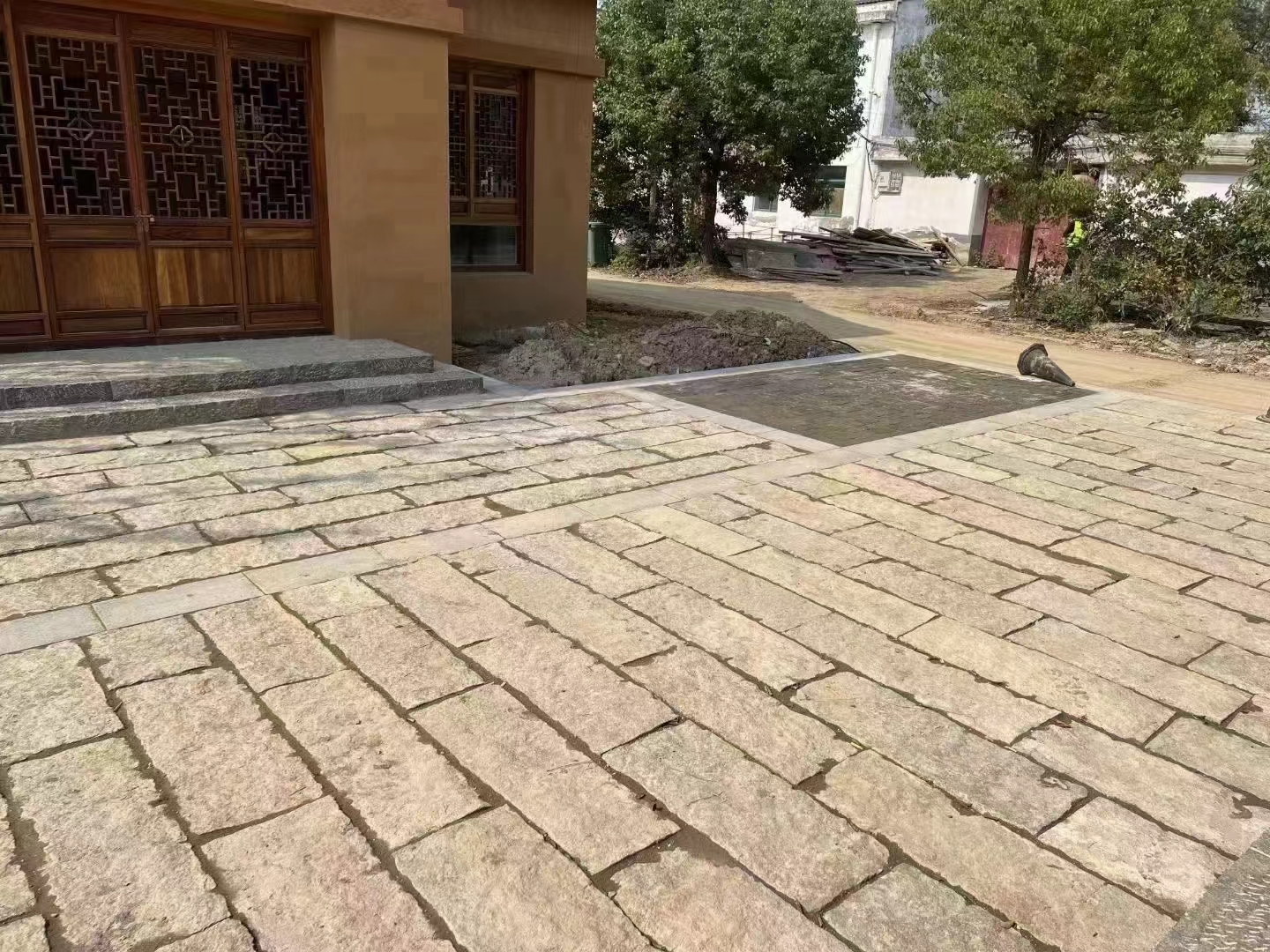 青石板做舊的老石板什么價格(圖2) 青石板做舊的老石板什么價格(圖2)