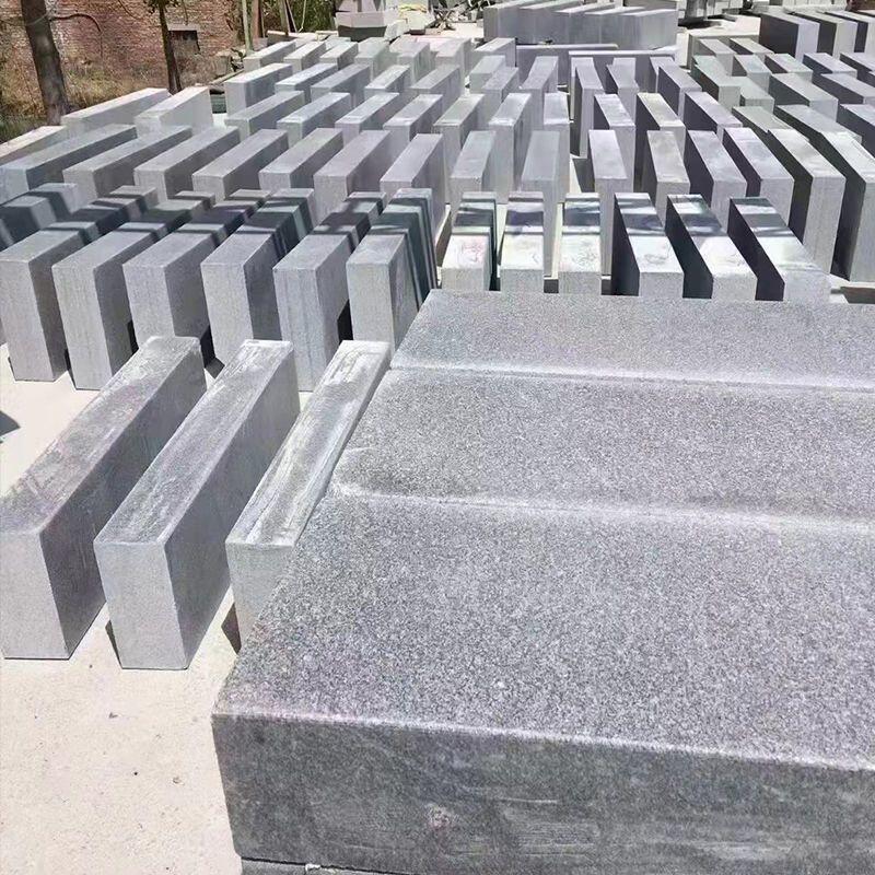 路沿石廠家生產(chǎn)芝麻黑芝麻灰芝麻白石材規(guī)格與報(bào)價(jià)(圖5) 路沿石廠家生產(chǎn)芝麻黑芝麻灰芝麻白石材規(guī)格與報(bào)價(jià)(圖5)