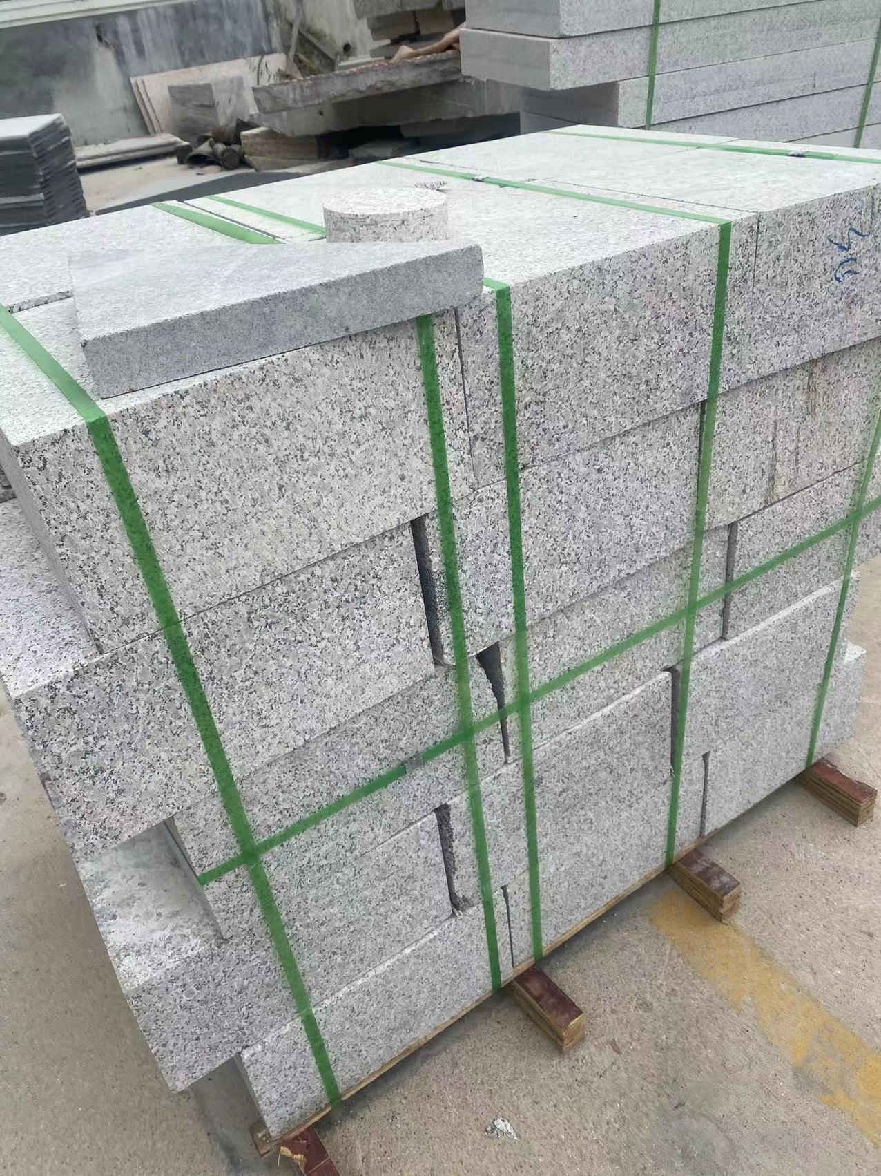 路沿石廠家直銷價(jià)格查詢及路牙石加工每立方費(fèi)用構(gòu)成(圖3) 路沿石廠家直銷價(jià)格查詢及路牙石加工每立方費(fèi)用構(gòu)成(圖3)