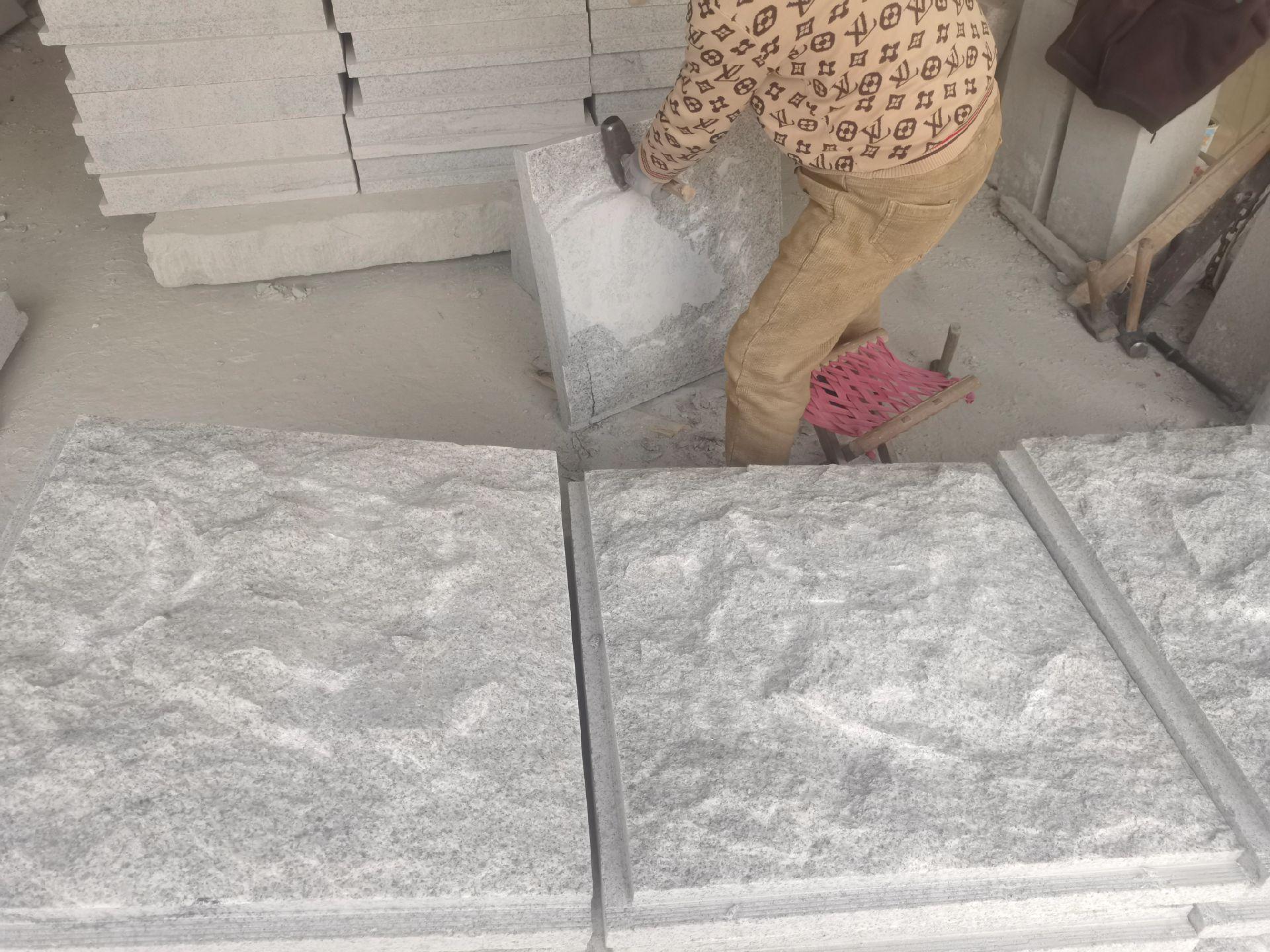 火燒板石材批發(fā)廠家蘑菇石墻面石材可定制