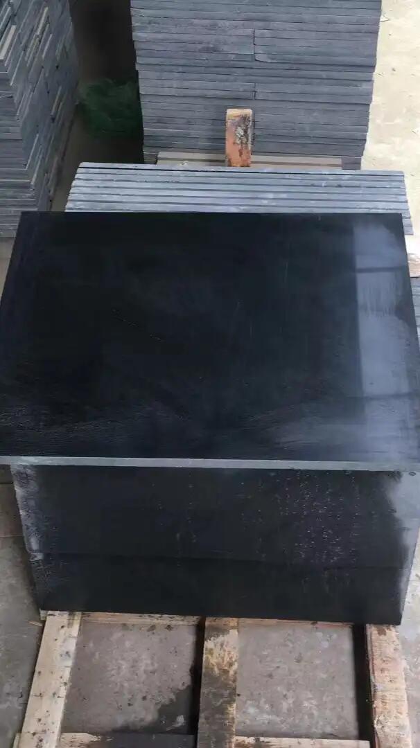 芝麻黑墓碑石材定制規(guī)格