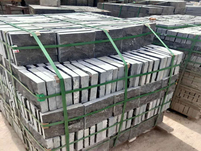 青石路沿石雕刻加工指南與荔枝面石材常見(jiàn)規(guī)格尺寸解析