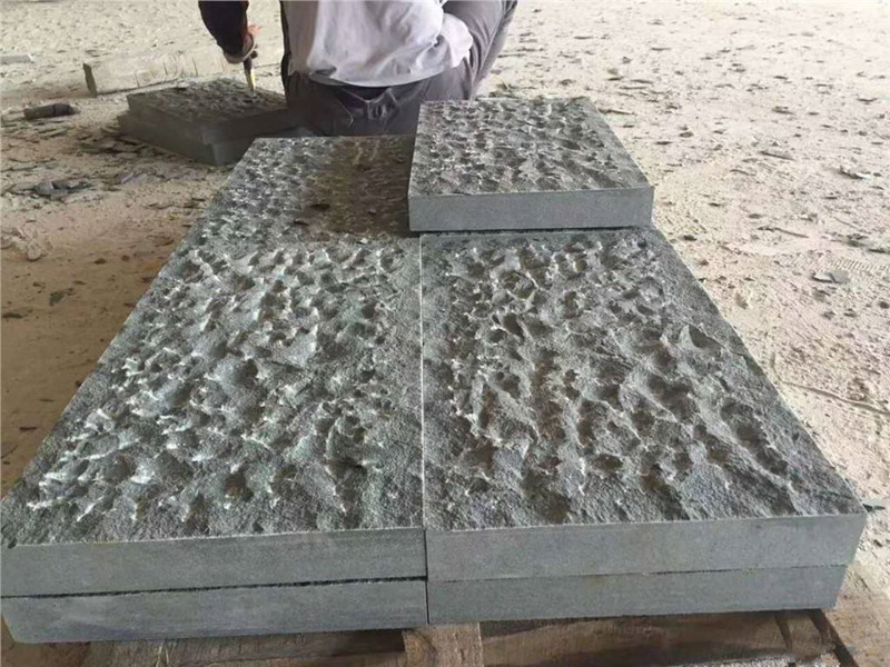 青石臺(tái)階石鋪裝前需確認(rèn)的尺寸公差與色差控制范圍標(biāo)準(zhǔn)