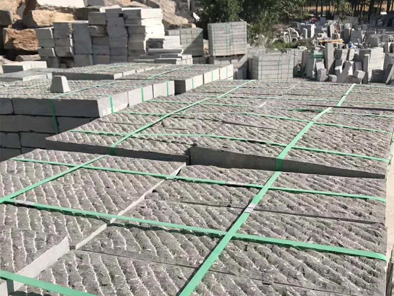 青石板300×600規(guī)格實(shí)際尺寸與鋪裝區(qū)域適配情況