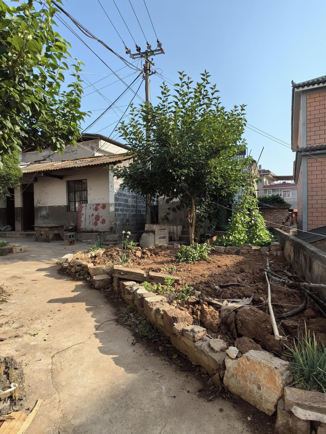 自建房中式小院地鋪石防滑處理怎么做