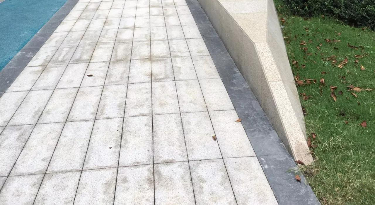 大理石花池設(shè)計(jì)效果圖(圖1) 大理石花池設(shè)計(jì)效果圖(圖1)