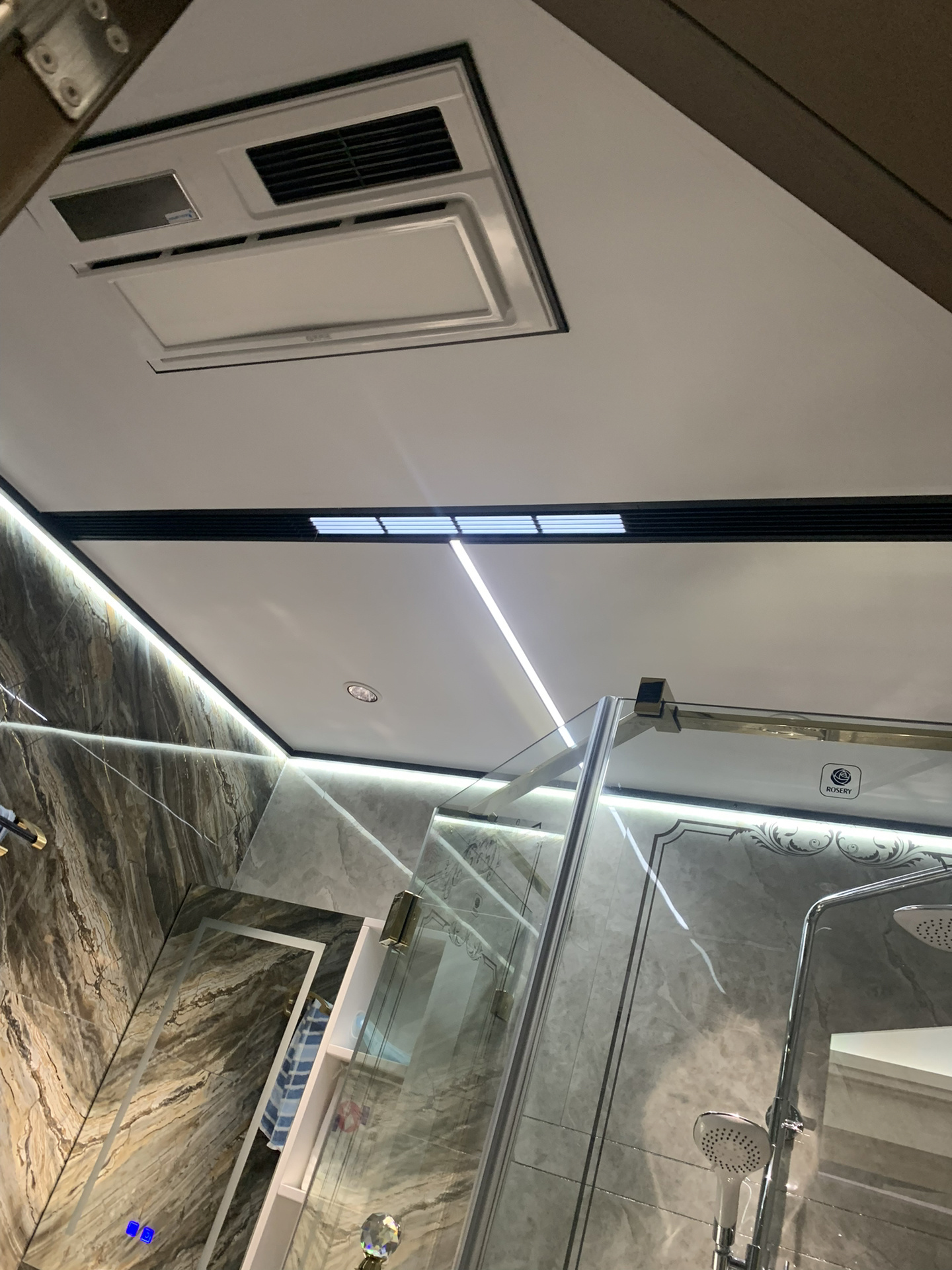 從細(xì)節(jié)出發(fā)，石材踢腳線為家居增添質(zhì)感與品味！(圖3)