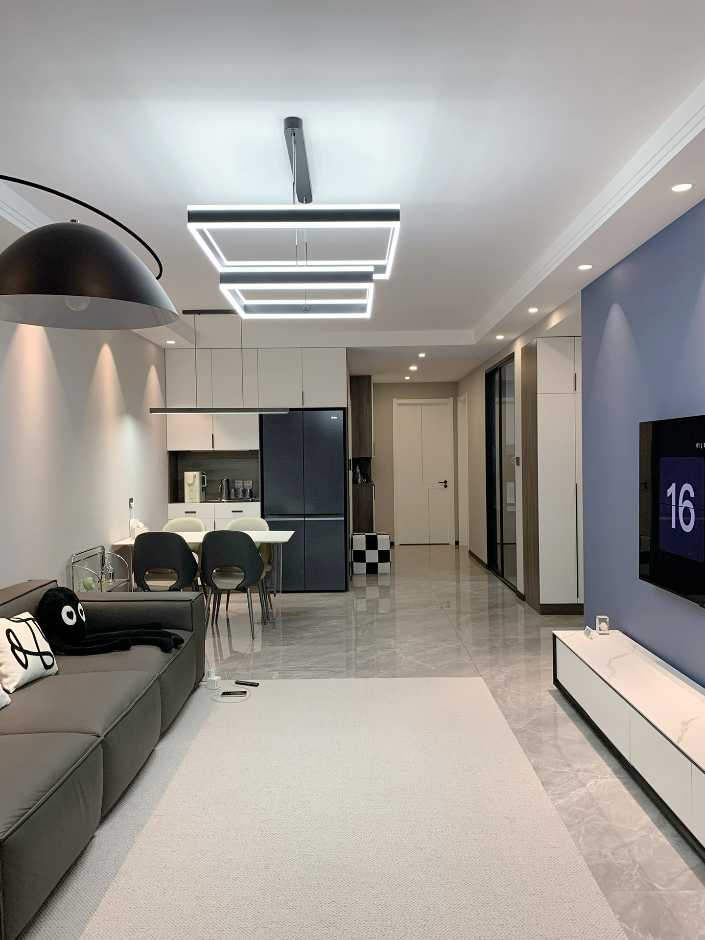 窗臺(tái)板材料人造石與天然花崗巖如何選擇