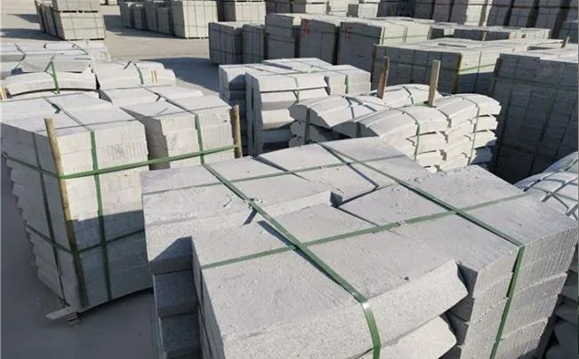 白色花崗巖大理石鋪地板子多少錢(qián)一平方