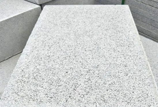 芝麻白石材廠家貨源芝麻白火燒板價(jià)格按平方計(jì)算