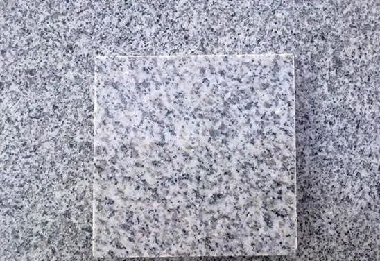 芝麻白火燒板荔枝面光面規(guī)格尺寸芝麻白路沿石廠家