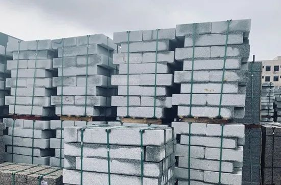 芝麻白花崗巖批發(fā)廠家聯(lián)系方式與電話(圖2)