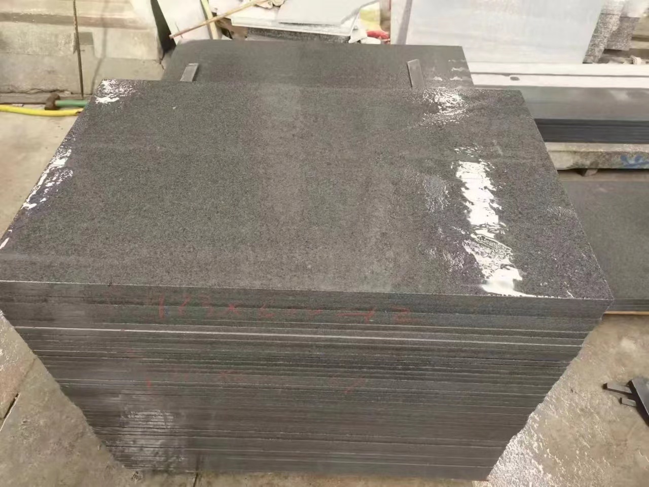 芝麻白石材價(圖1)