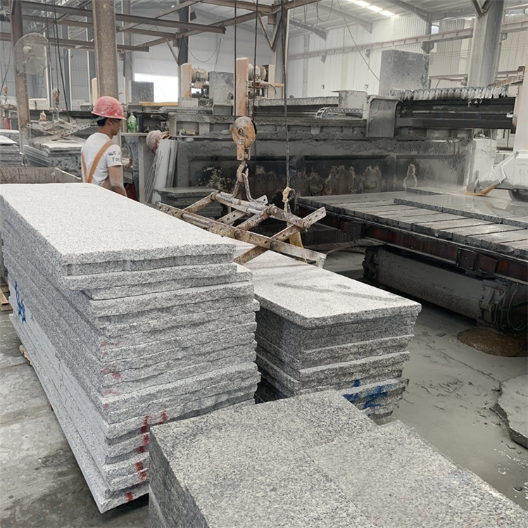 芝麻灰火燒面花崗巖應用(圖4)