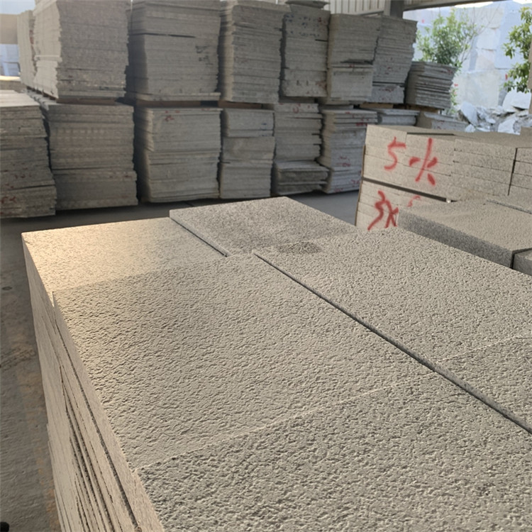 大連芝麻灰礦山產(chǎn)地(圖1)