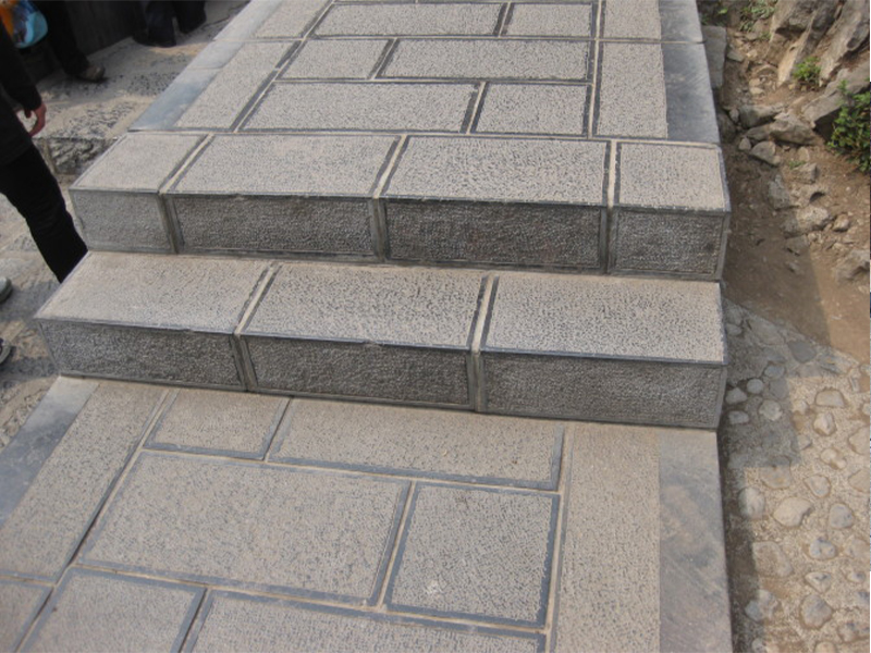 青石板材荔枝面-臺(tái)階鋪裝