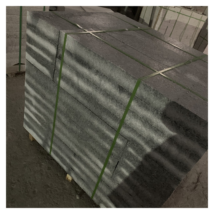 石材在潮濕的環(huán)境中保養(yǎng)周期