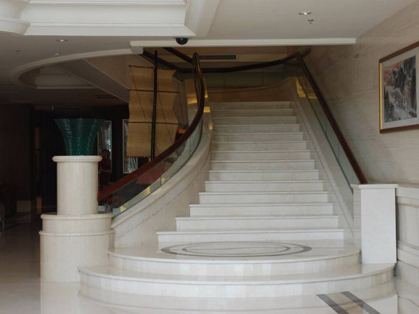 石材樓梯的類別？