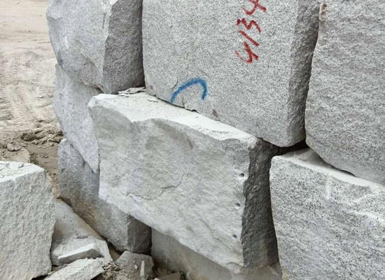 花園地面石材鋪裝時(shí)需關(guān)注的材質(zhì)適配與現(xiàn)場(chǎng)條件限制(圖4)