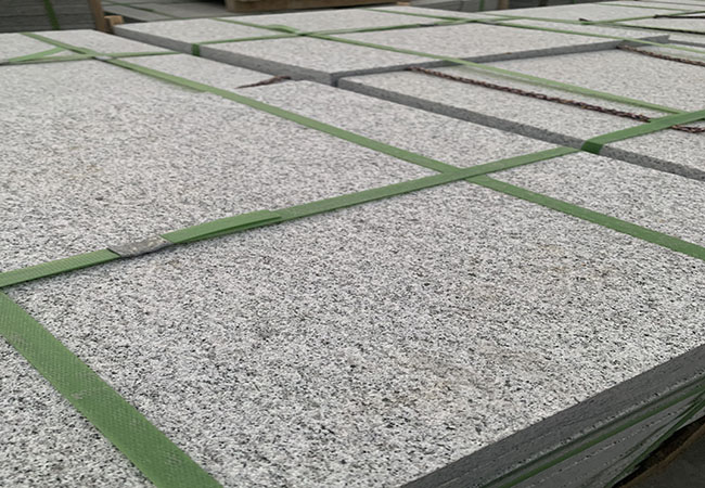 如何解決黑色石材被腐蝕、污染和色差問題？(圖2)