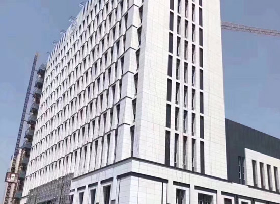 石料生產(chǎn)廠(圖5) 石料生產(chǎn)廠(圖5)