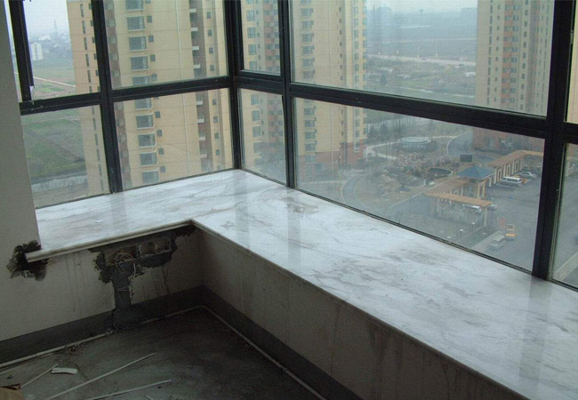 小快石鋪貼時(shí)縫隙間距設(shè)置與填縫材料選擇(圖3)