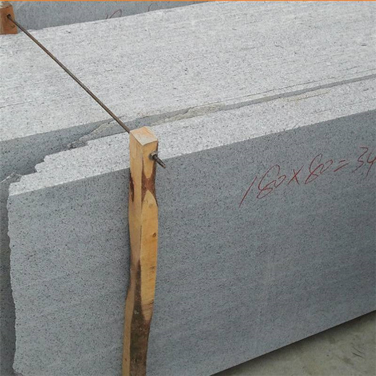 荔枝面芝麻灰花崗巖表面不平整(圖3)