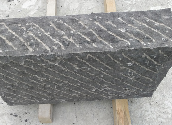 大理石臺(tái)面刮花后，專業(yè)修復(fù)師都用什么神奇材料？(圖3)