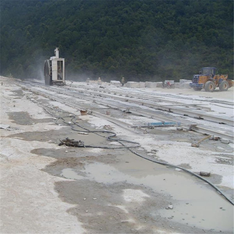 公園石條坐凳自然面，光面，機切面石材加工