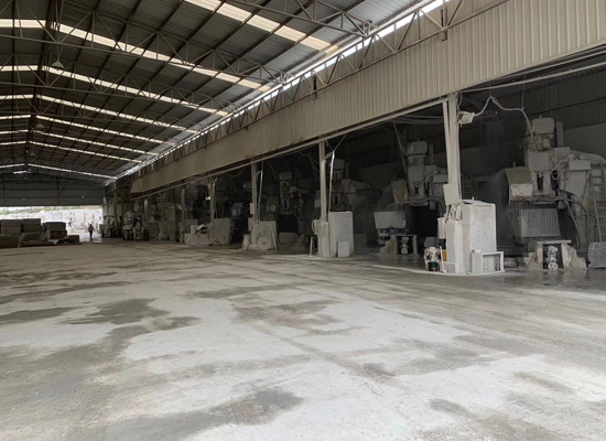 石材地面鋪貼后出現(xiàn)泛堿現(xiàn)象的成因與現(xiàn)場處理措施