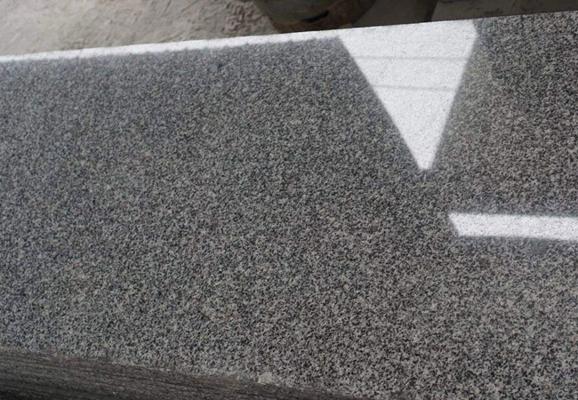 路沿石廠家供應(yīng)價格詳情及路牙石按立方計算采購(圖1)