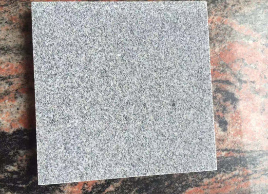 大理石地面晶面處理操作過(guò)程(圖3) 大理石地面晶面處理操作過(guò)程(圖3)