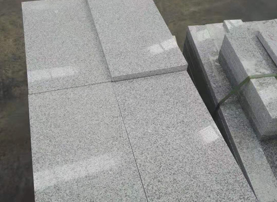 小院設(shè)計個性化：反映主人品味的細(xì)節(jié)(圖1)