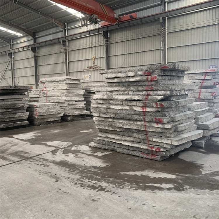 山東嘉祥青石路沿石，路緣石，道沿石，路側(cè)石