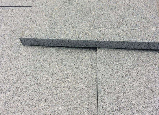 芝麻黑花崗巖廠家聯系電話與石材價格參考(圖3) 芝麻黑花崗巖廠家聯系電話與石材價格參考(圖3)